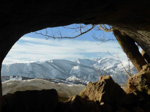 Entrada, cueva de Misín (Torre de Babia)